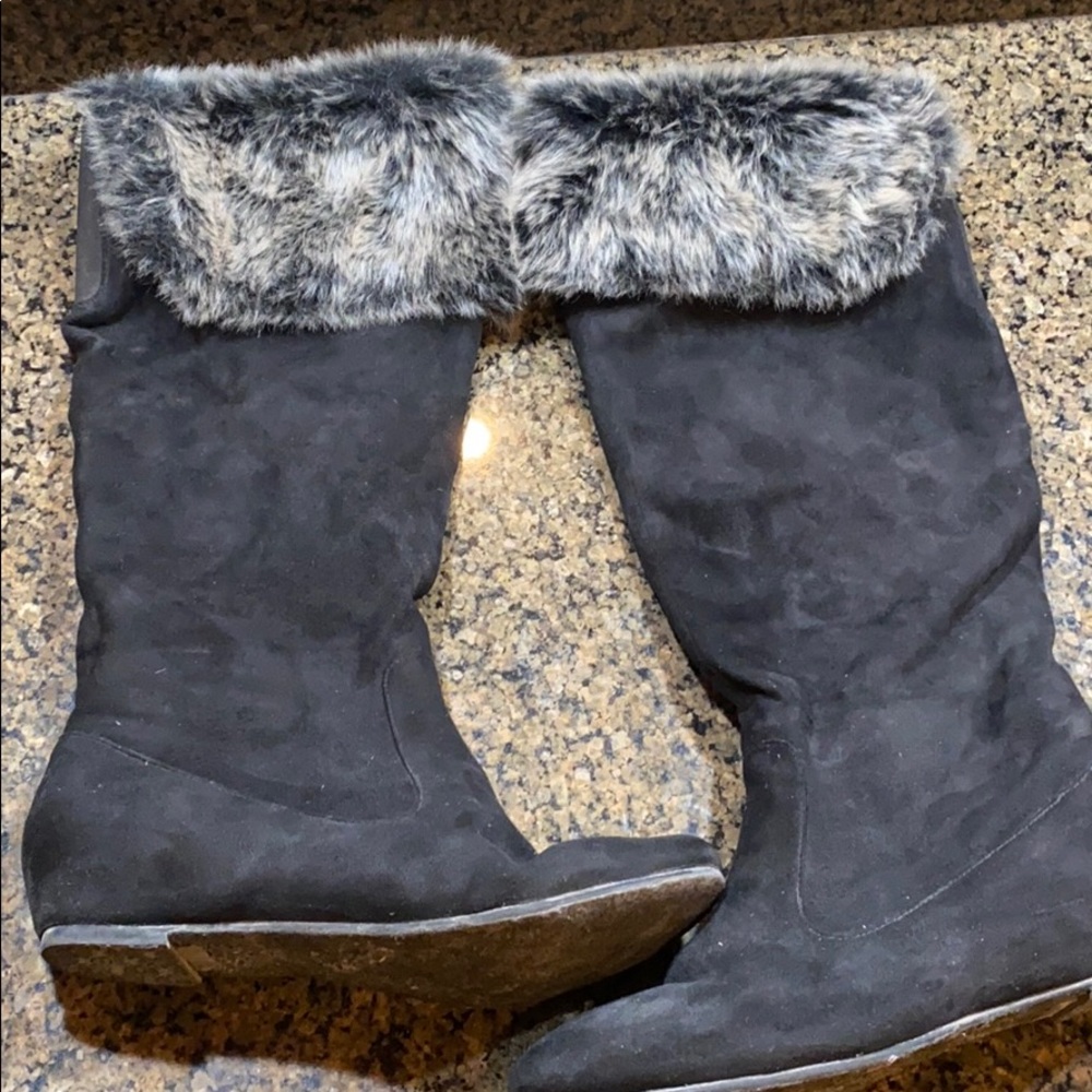 Black Furry Top Flat Boots